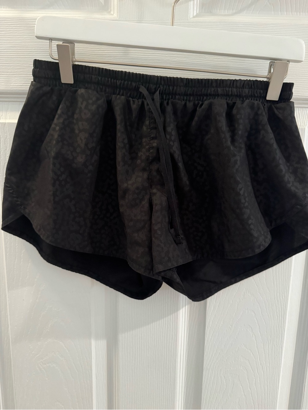 Old Navy Black Leopard Cheetah Print Women's Athletic Shorts